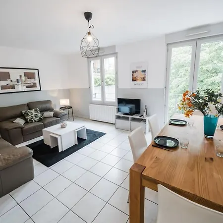 Apartment Quiet With Terrace In The Croix-rousse Lyon